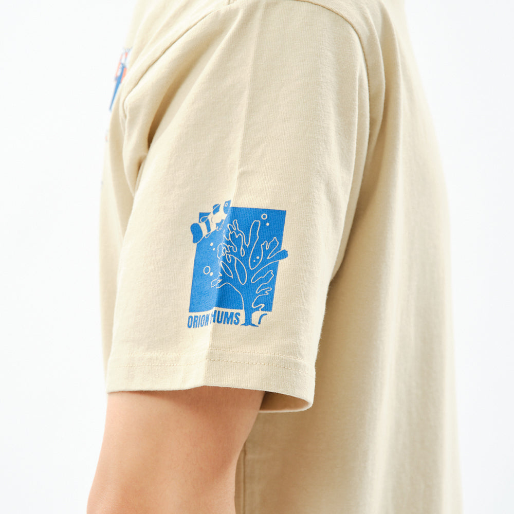 【ORION×CHUMSコラボ26SS】YUM YUM TOURS Tシャツ GREIGE(グレージュ)【チャムスコラボ】