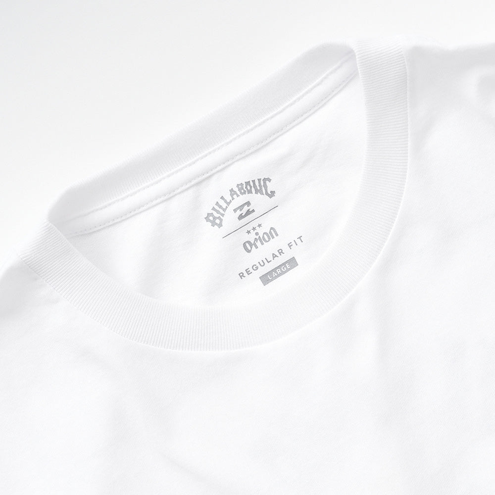 【BILLABONG × ORION】Tシャツ ARCH ORION (カラー:WHITE)