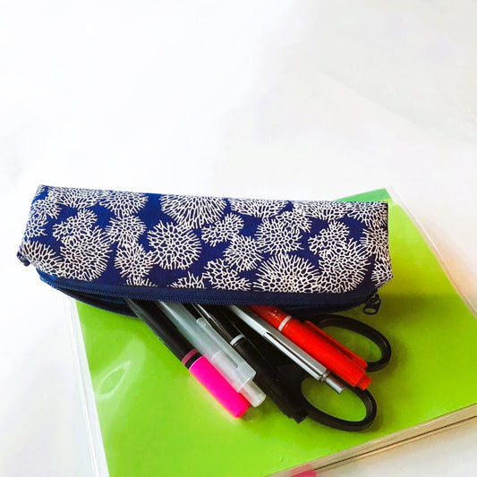 首里琉染 KANA-SANGO月 ペンケース