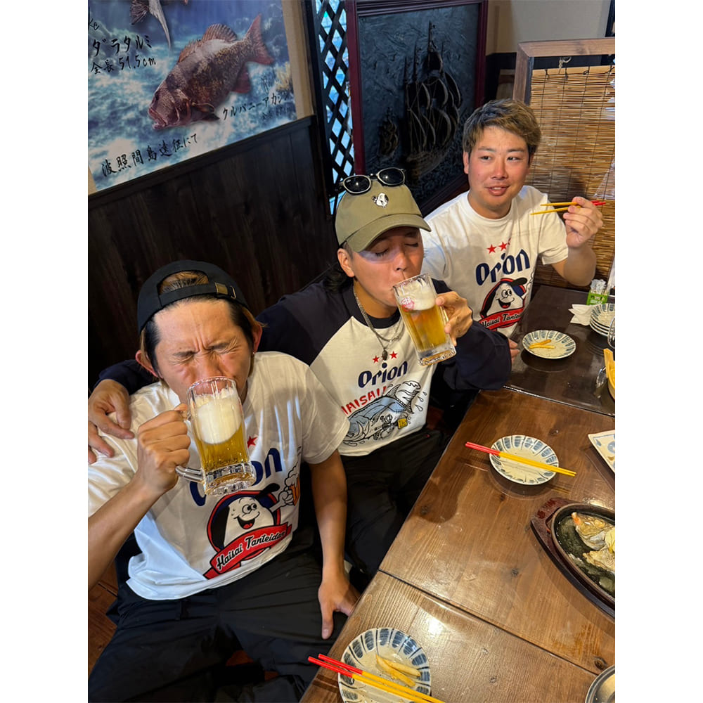 ハイサイ探偵団×オリオンビール】 チャッピー乾杯 Tシャツ – オリオン