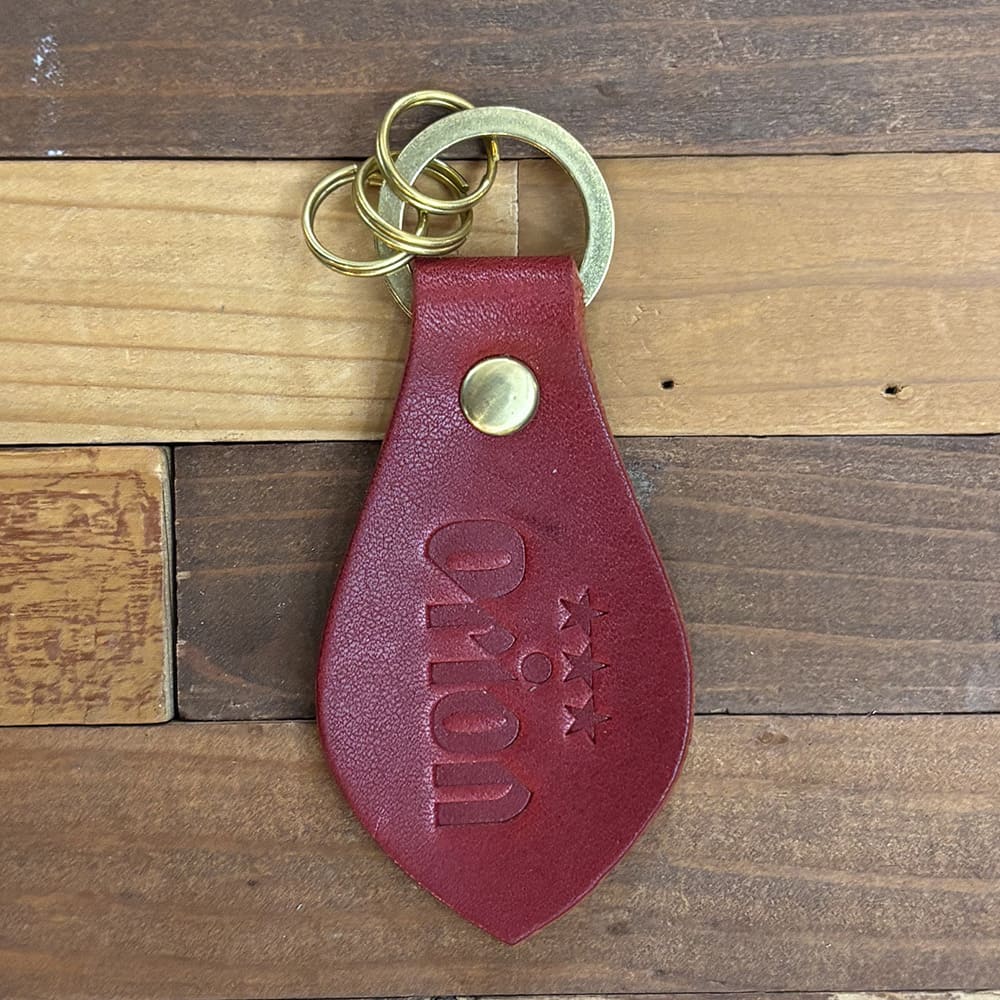 レザーキーホルダー（カラー：ワイン）