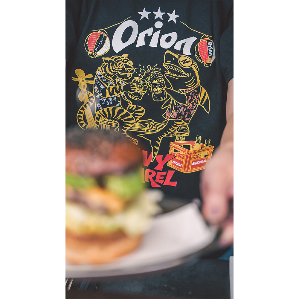 タイガー＆シャーク乾杯Tシャツ 【ORION×NAVY APPAREL】（カラー：ブラック）