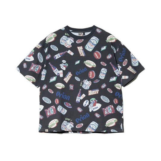 【Duckster × ORION】RELAXED FIT S/STEE（総柄） Tシャツ （カラー：ブラック）