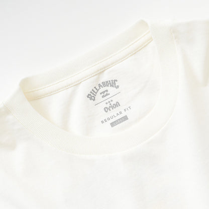 【BILLABONG × ORION】Tシャツ CHARA （カラー：OFF WHITE）