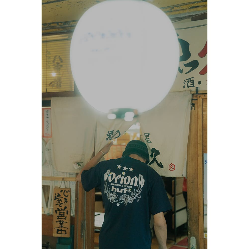 HUF X ORION WORLDWIDE S/S TEE　NATURAL