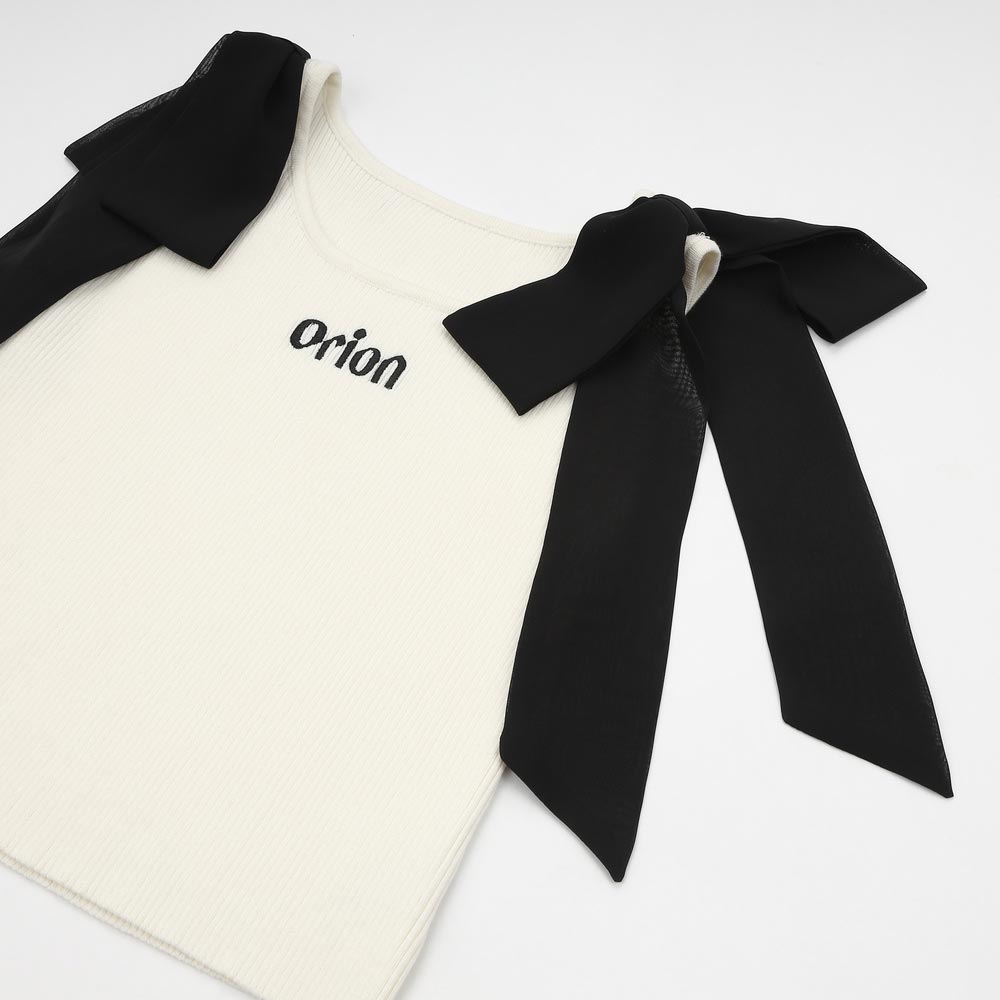 ORION×MERCURYDUOショルダーリボンフロントロゴニット（ホワイト）