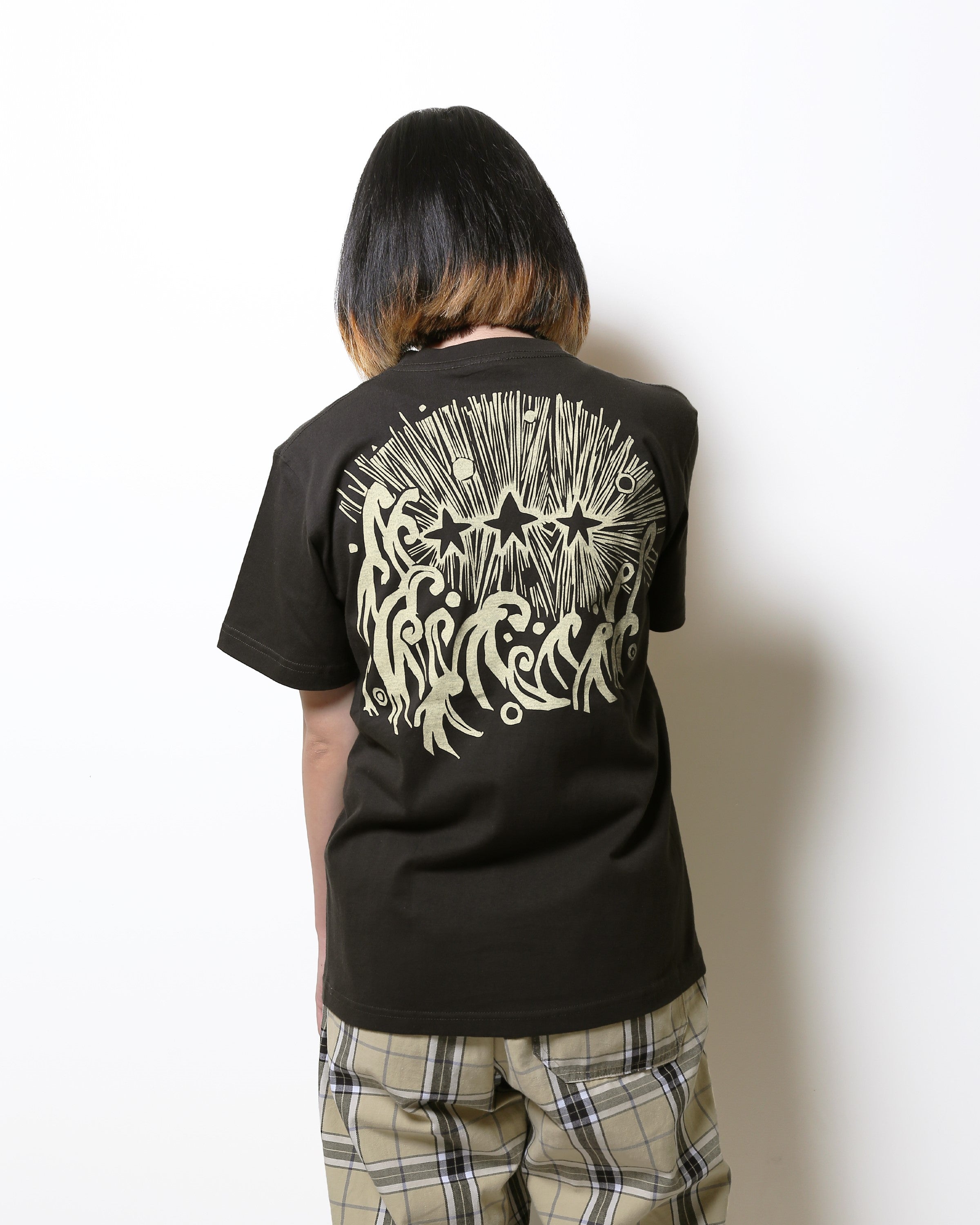 ETOILeSIGNEシャツ 星モチーフ 沖縄クリエイターコラボTシャツ：黄金三星（クガニミチブシ