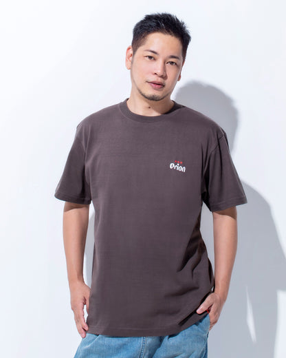 沖縄クリエイターコラボTシャツ：THE BEER OF BEERS! チャコール