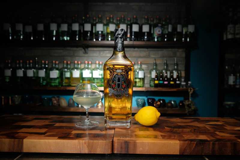 【沖縄のハブ酒特集】ハーブ系リキュール『Double H (ハブ＆ハーブ)』 30度 750ml